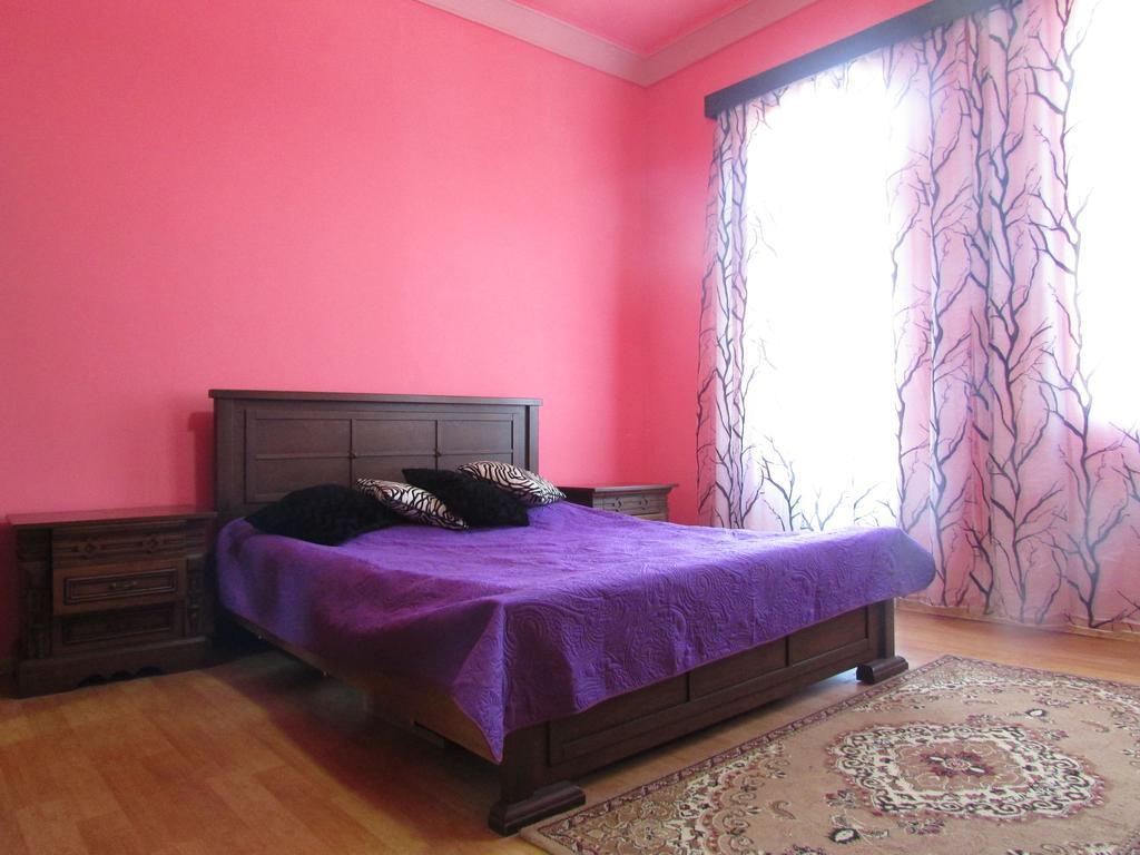 Joni Guest House Батуми Екстериор снимка