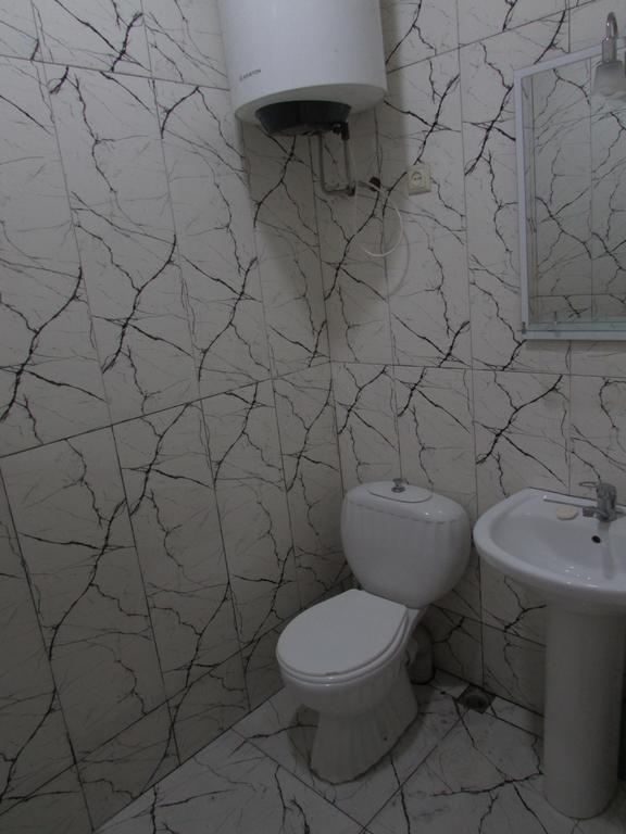 Joni Guest House Батуми Екстериор снимка